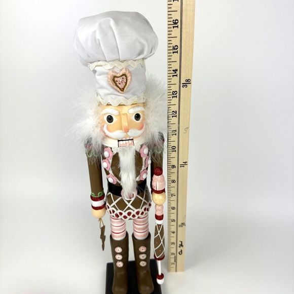 Holly Adler Hollywood Gingerbread Kisses Wooden Chef Christmas Nutcracker 17” - Picture 10 of 10